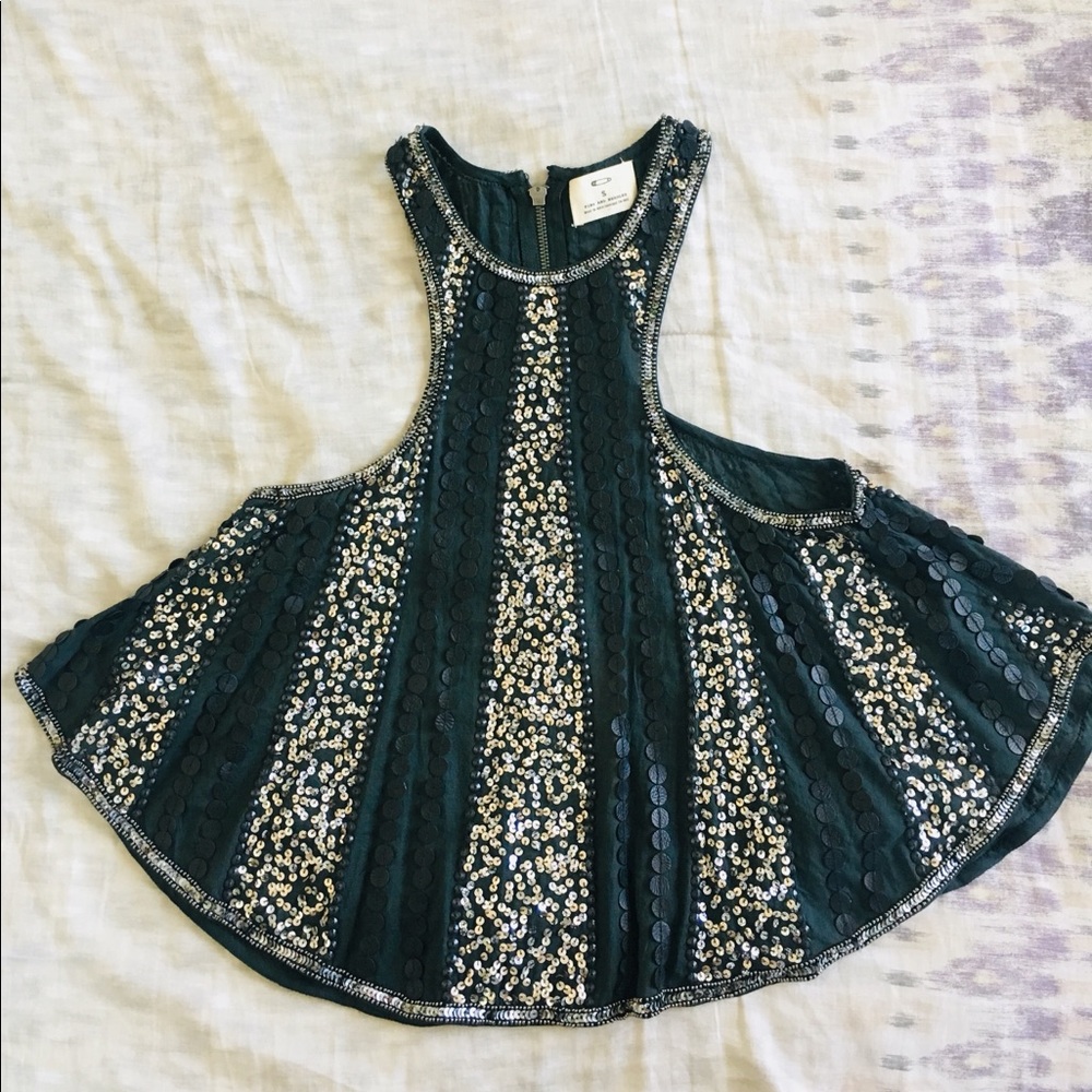 Embellished high neck tank top 🔮